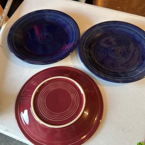 FIESTA PLATES DINNER  BLUE, WINE PURPLE Elegant Blue and Red Dinner Plates - Picture 7 of 7